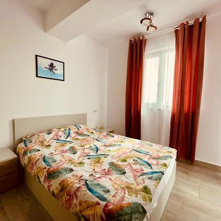 Soho Apartment - City View With Rooftop Garden Bukarest Exterior foto