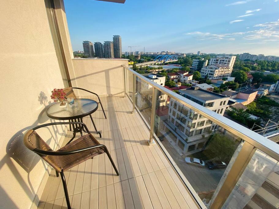Soho Apartment - City View With Rooftop Garden Bukarest Exterior foto
