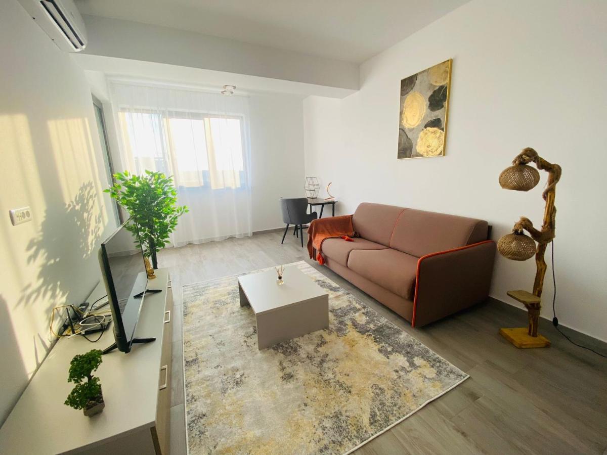 Soho Apartment - City View With Rooftop Garden Bukarest Exterior foto
