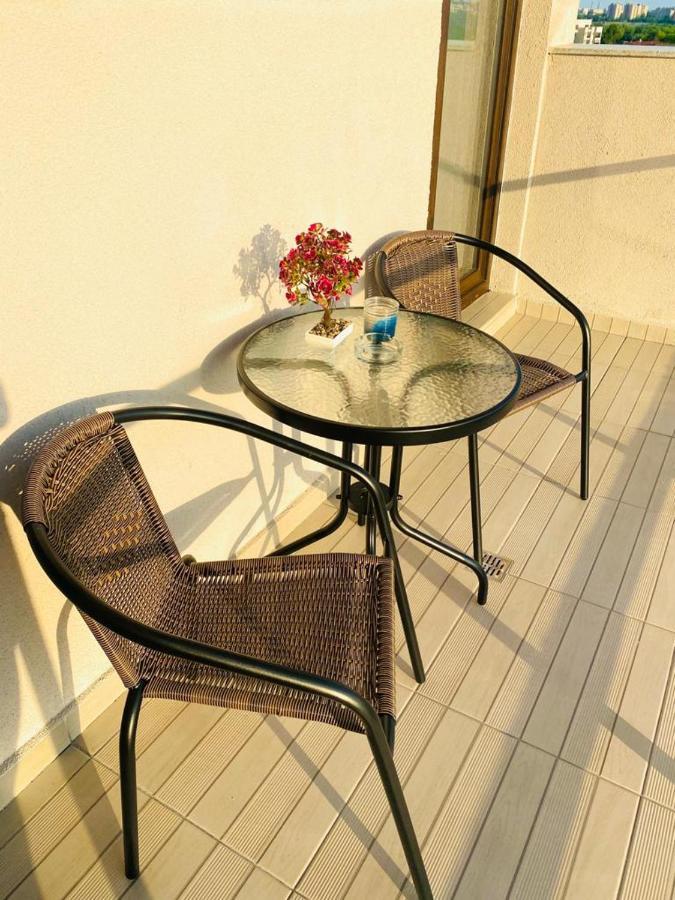 Soho Apartment - City View With Rooftop Garden Bukarest Exterior foto