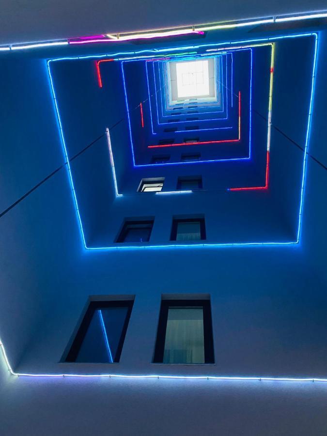 Soho Apartment - City View With Rooftop Garden Bukarest Exterior foto