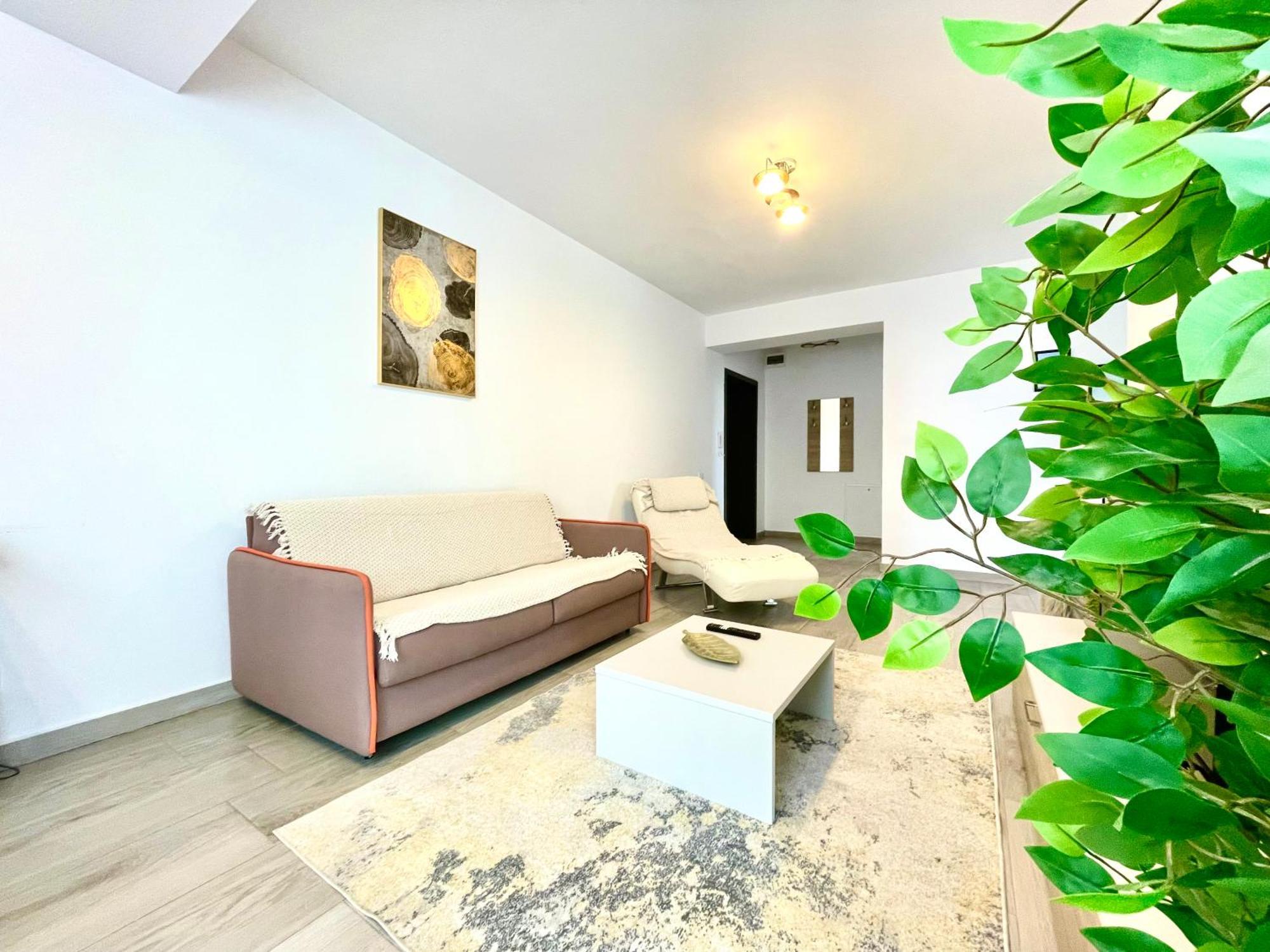 Soho Apartment - City View With Rooftop Garden Bukarest Exterior foto
